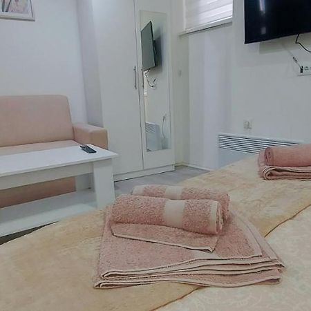 Zeleni Venac Studio & Apartment Belgrade Luaran gambar