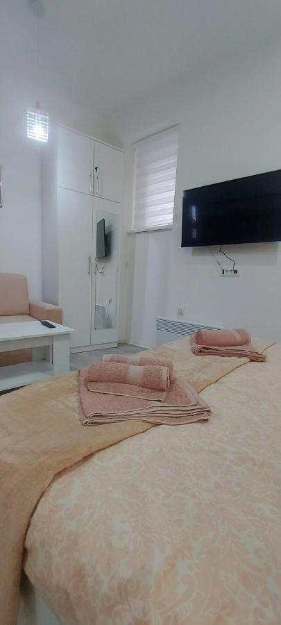 Zeleni Venac Studio & Apartment Belgrade Luaran gambar