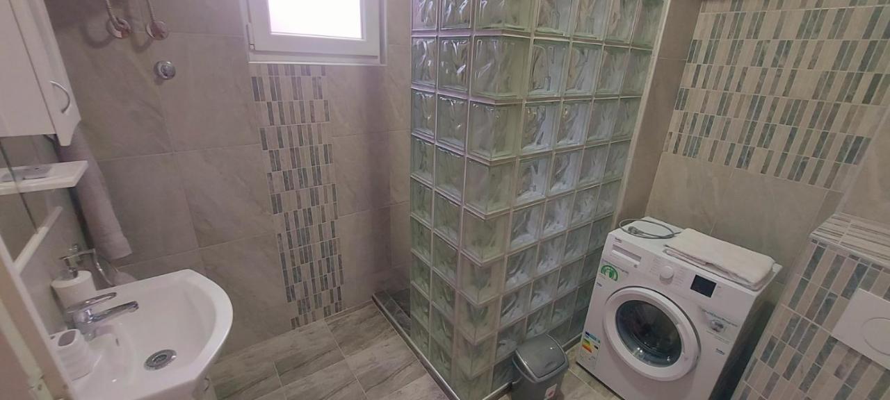 Zeleni Venac Studio & Apartment Belgrade Luaran gambar
