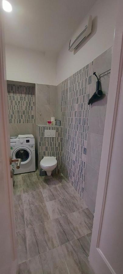 Zeleni Venac Studio & Apartment Belgrade Luaran gambar