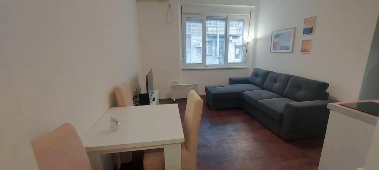 Zeleni Venac Studio & Apartment Belgrade Luaran gambar